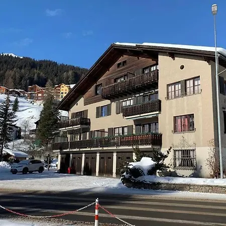 Haus Albertihof: 3-zimmer-wohnung An Top-lage In Davos-platz شقة *