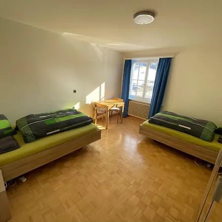 Haus Albertihof: 3-zimmer-wohnung An Top-lage In Davos-platz 아파트