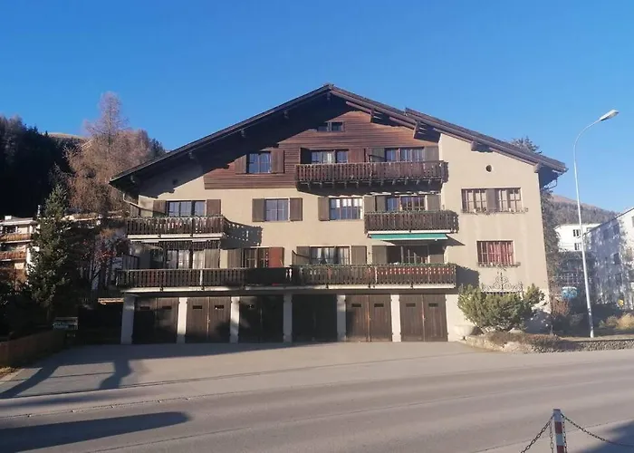 Haus Albertihof: 3-zimmer-wohnung An Top-lage In Davos-platz Apartment Davos