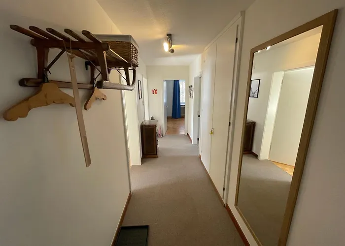 Haus Albertihof: 3-zimmer-wohnung An Top-lage In Davos-platz Давос