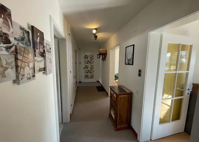 Haus Albertihof: 3-zimmer-wohnung An Top-lage In Davos-platz * Давос