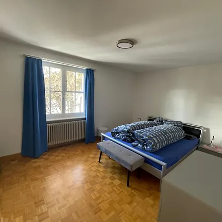 Haus Albertihof: 3-zimmer-wohnung An Top-lage In Davos-platz Appartement